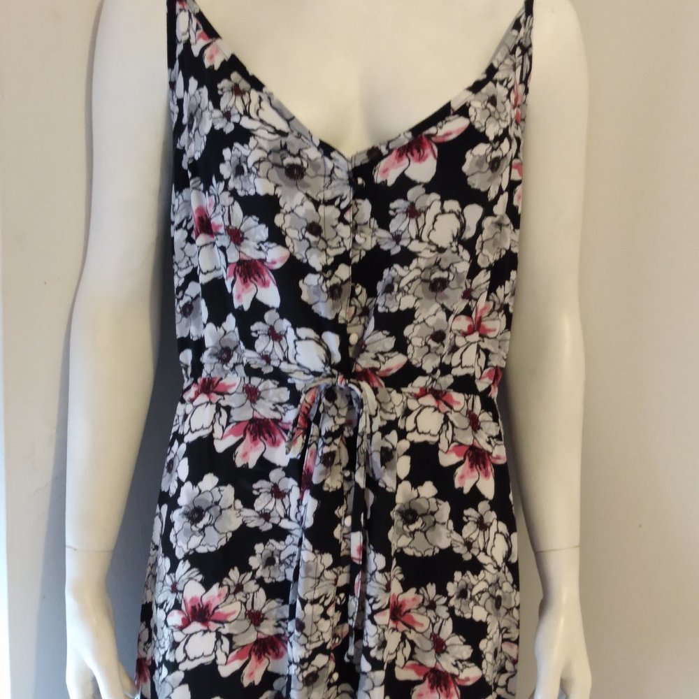 BETSEY JOHNSON Floral Dress